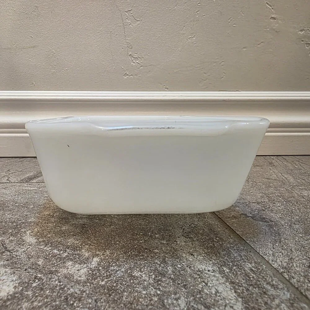 VTG. Fire King Anchor Hocking Gingham Floral 1qt Loaf Pan 441 Made In The U.S.A.